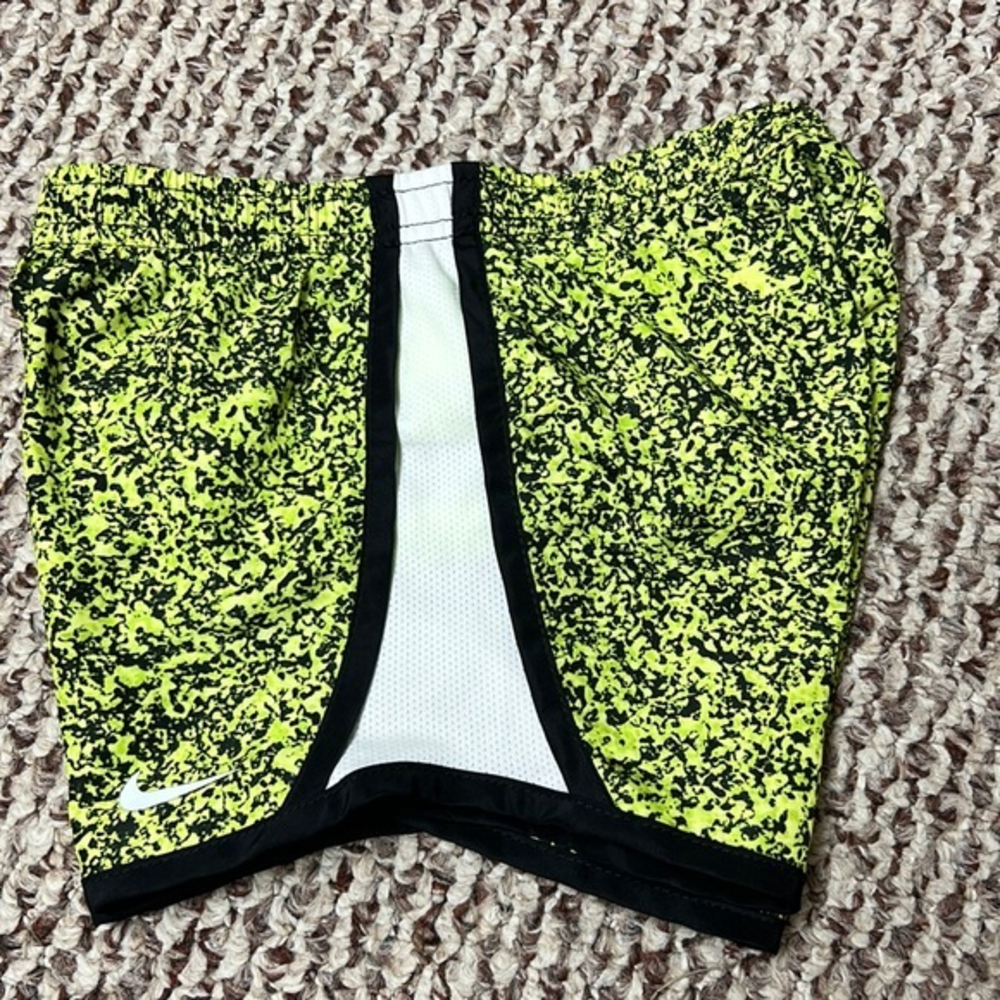 Nike‎